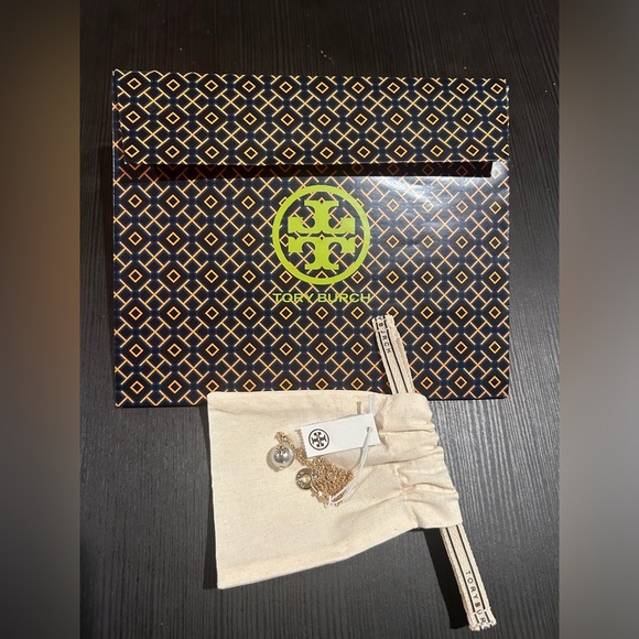 Tory Burch Authentic Timeless Classic Luxe Preppy Gray Pearl Chain Necklace - Picture 11 of 11